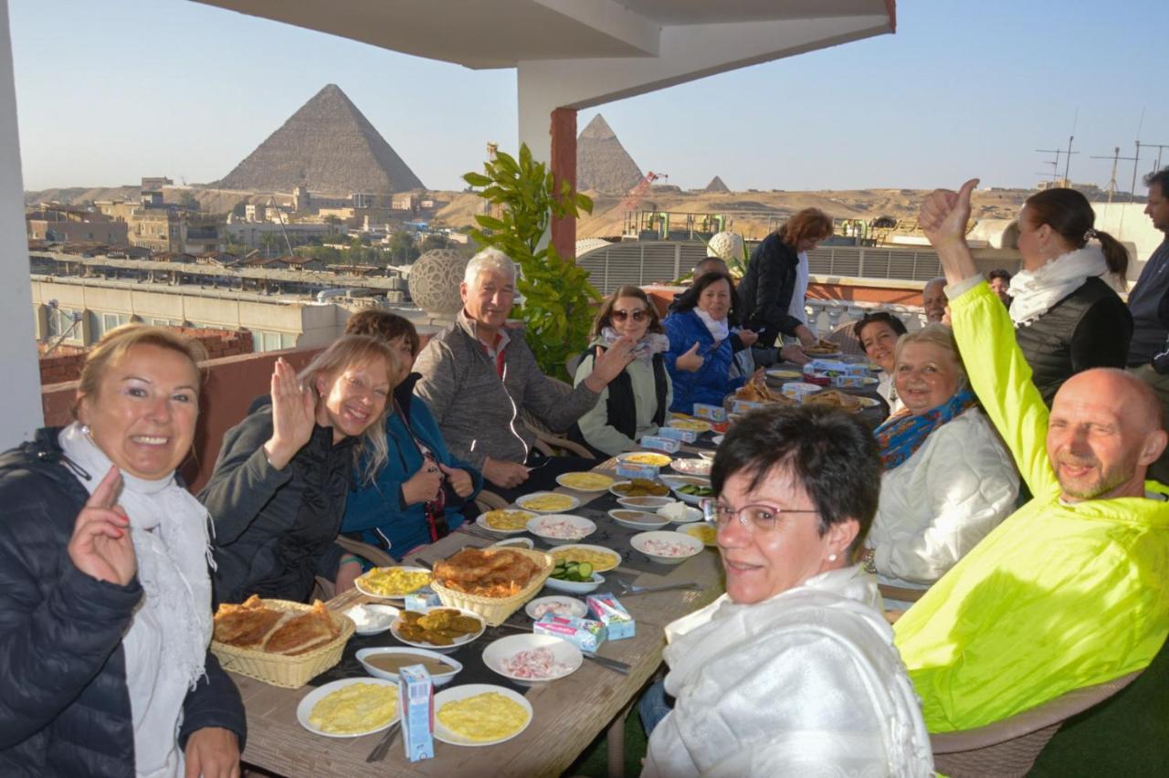 Grand Pyramids In Giza Exterior foto