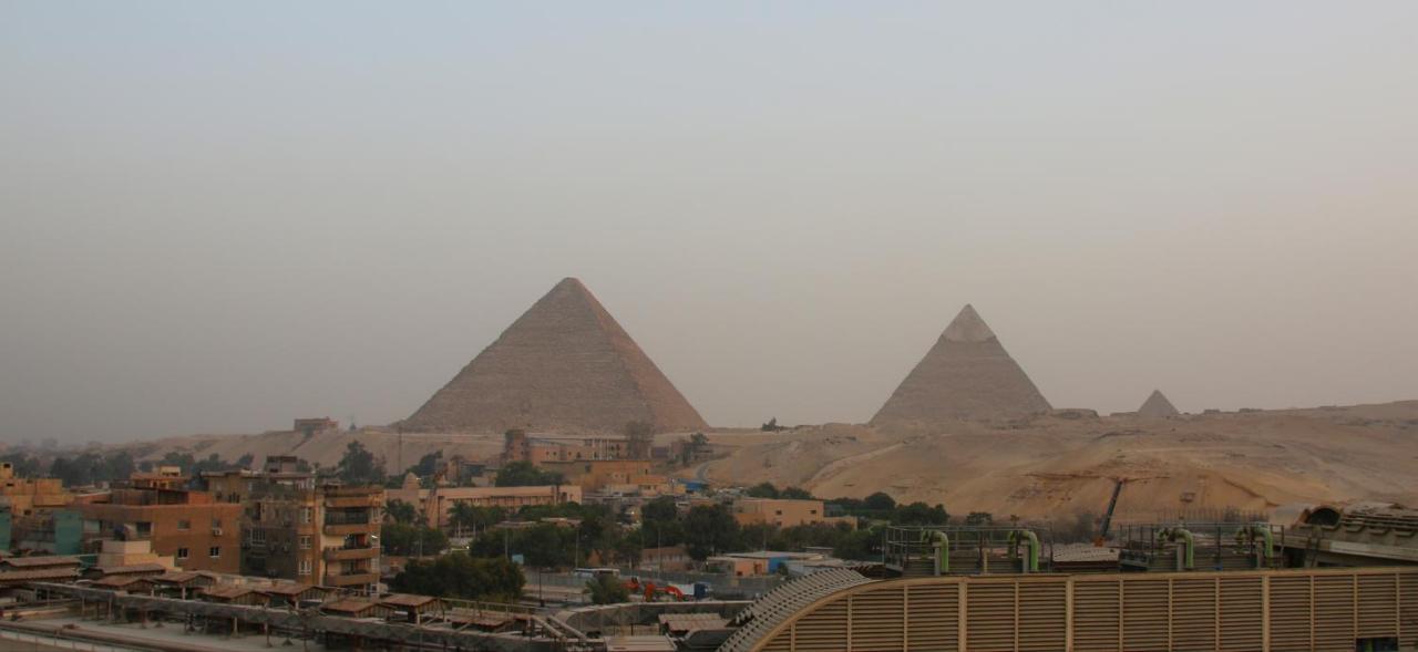 Grand Pyramids In Giza Exterior foto